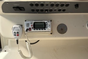 Photo 6832533 for 1997 Sea Ray Sundancer 330  