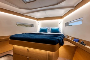47ft Jeanneau Yacht For Sale