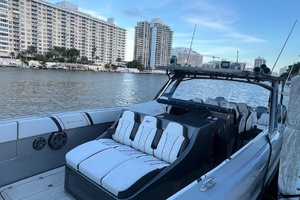 43FT (13.11M) MIDNIGHT EXPRESS