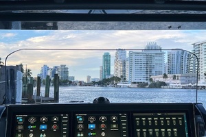 43FT (13.11M) MIDNIGHT EXPRESS