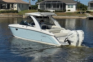 30ft Cobalt Yacht For Sale