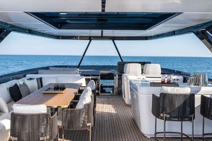 95ft Ferretti Yachts Yacht For Sale