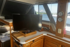 McCracken 34ft Silverton Yacht For Sale