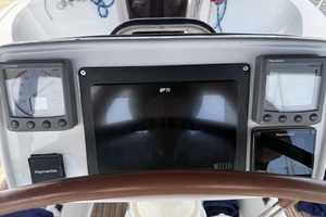 Bonkers 36ft Jeanneau Yacht For Sale