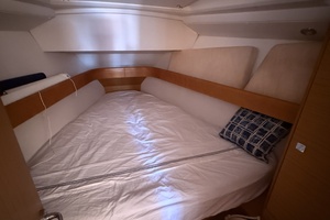 Bonkers  36ft Jeanneau Yacht For Sale