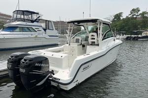28ft Boston Whaler Yacht For Sale
