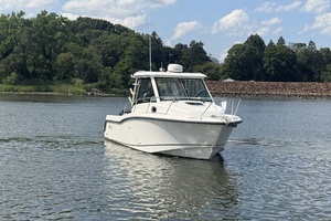 28ft Boston Whaler Yacht For Sale