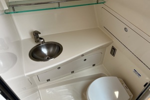 28ft Boston Whaler Yacht For Sale