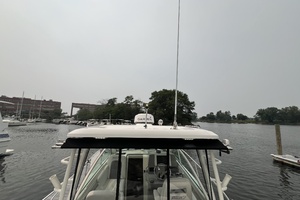 28ft Boston Whaler Yacht For Sale