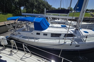 Chemistry 44ft Hunter Yacht For Sale