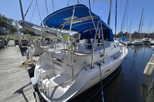 Chemistry 44ft Hunter Yacht For Sale