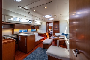 Run For The Roses 47ft Beneteau Yacht For Sale