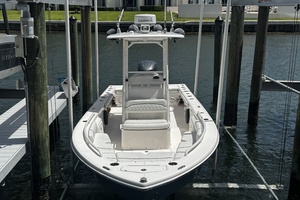 24ft Everglades Yacht For Sale