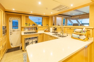 No Name 92ft Paragon Yacht For Sale