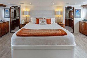 Happy Hour 80ft Hatteras Yacht For Sale
