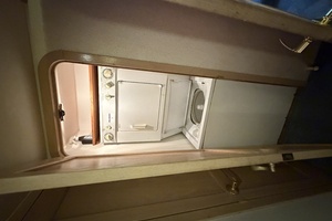 58ft West Bay Yacht For Sale