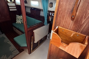 Lazy Susan 31ft Island Packet Yacht For Sale