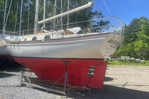RESOLUTE 27ft Pacific Seacraft Yacht For Sale