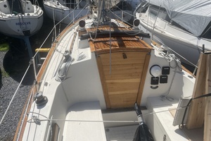 RESOLUTE 27ft Pacific Seacraft Yacht For Sale