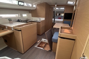 44ft Jeanneau Yacht For Sale