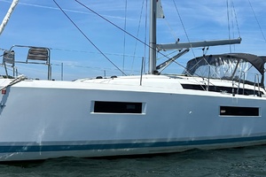 44ft Jeanneau Yacht For Sale