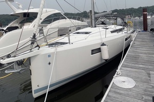 44ft Jeanneau Yacht For Sale