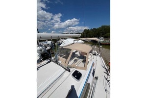 Blue Sky 40ft Sabre Yacht For Sale