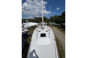 Blue Sky 40ft Sabre Yacht For Sale