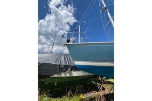 Blue Sky 40ft Sabre Yacht For Sale