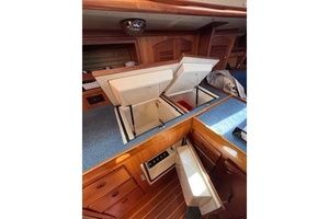 Blue Sky 40ft Sabre Yacht For Sale