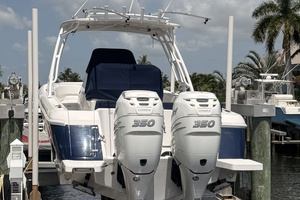 32ft Intrepid Yacht For Sale