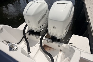 32ft Intrepid Yacht For Sale