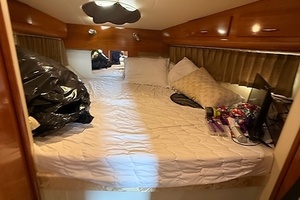 36ft Carver Yacht For Sale