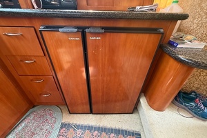36ft Carver Yacht For Sale