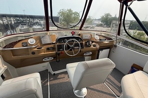 36ft Carver Yacht For Sale