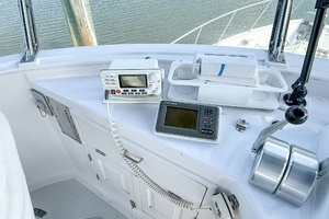 DeFever 49 FB helm port
