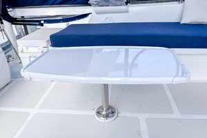 DeFever 49 Flybridge table 