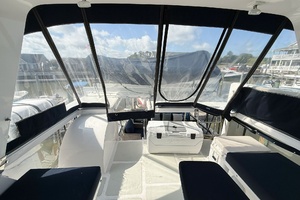 DeFever 49 Flybridge aft 