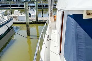 DeFever 49 side deck aft 