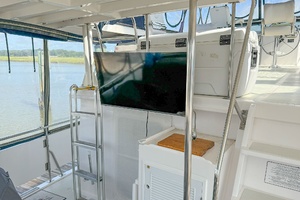 Defever 49 Sundeck forward