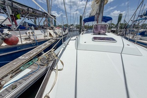 Boat Pour 34ft Beneteau Yacht For Sale
