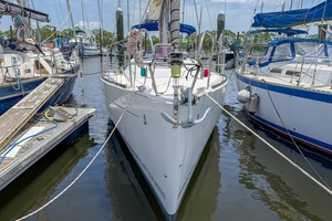 Boat Pour 34ft Beneteau Yacht For Sale
