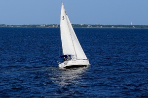 Boat Pour 34ft Beneteau Yacht For Sale