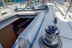 Boat Pour 34ft Beneteau Yacht For Sale