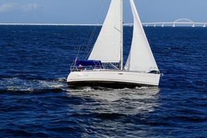 Boat Pour 34ft Beneteau Yacht For Sale