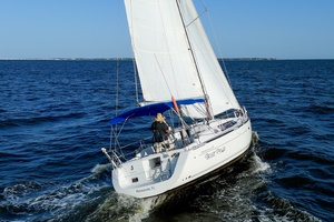 Boat Pour 34ft Beneteau Yacht For Sale