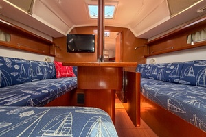 Boat Pour 34ft Beneteau Yacht For Sale
