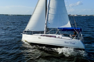 Boat Pour 34ft Beneteau Yacht For Sale