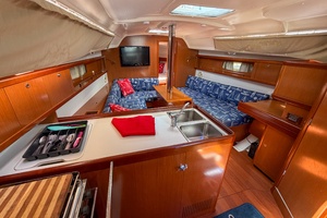 Boat Pour 34ft Beneteau Yacht For Sale