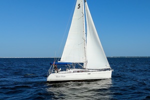 Boat Pour 34ft Beneteau Yacht For Sale
